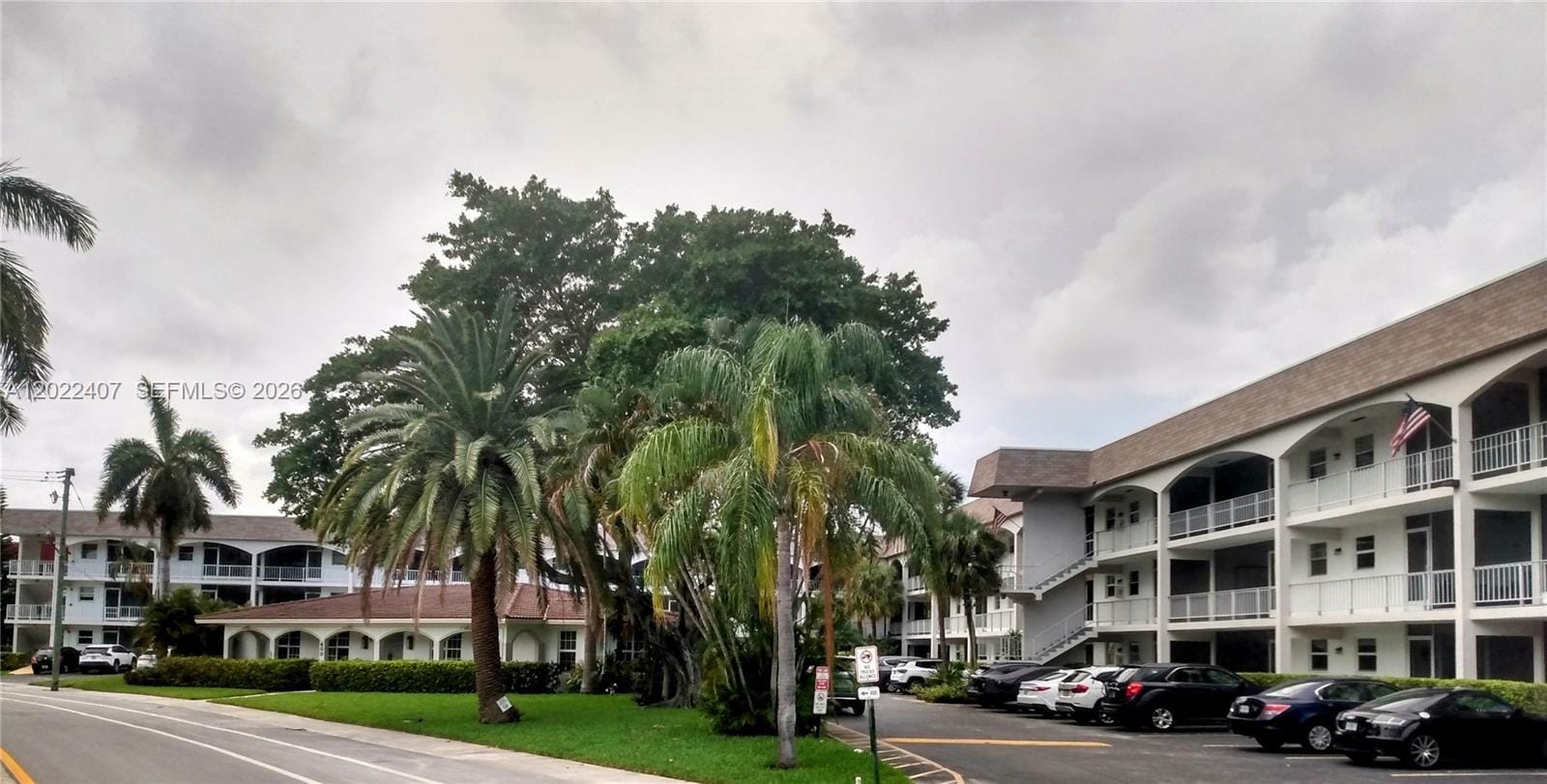 581 Blue Heron Drive 315-B, Hallandale Beach, FL 33009 photo 16