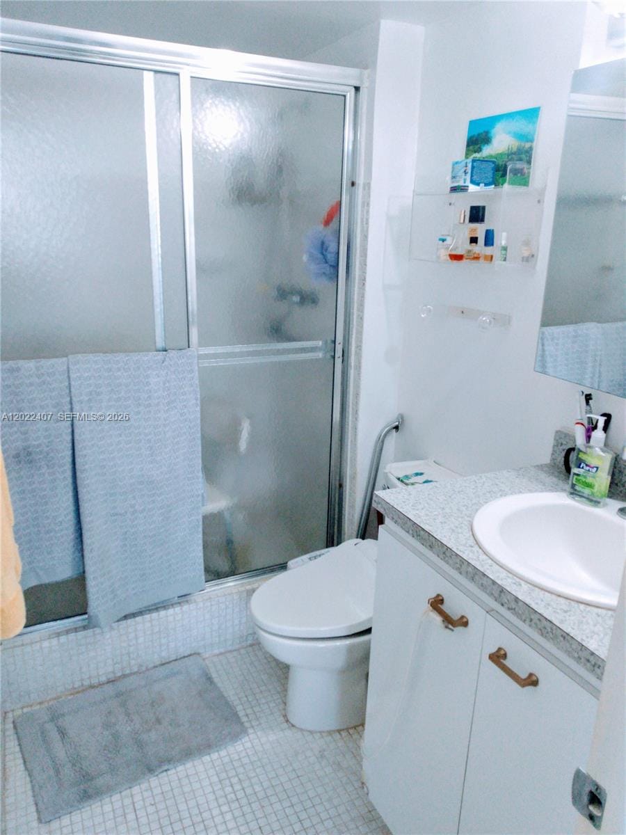 581 Blue Heron Drive 315-B, Hallandale Beach, FL 33009 photo 10