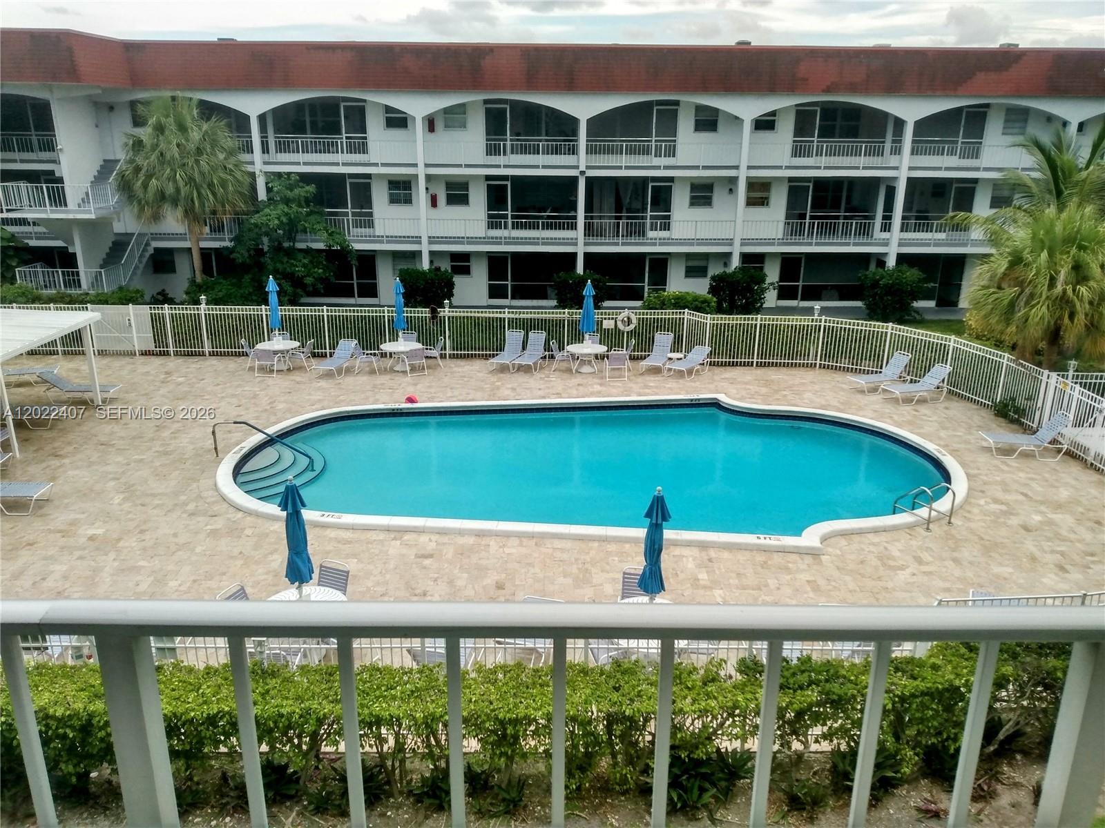581 Blue Heron Drive 315B, Hallandale Beach, FL 33009, Hallandale Beach