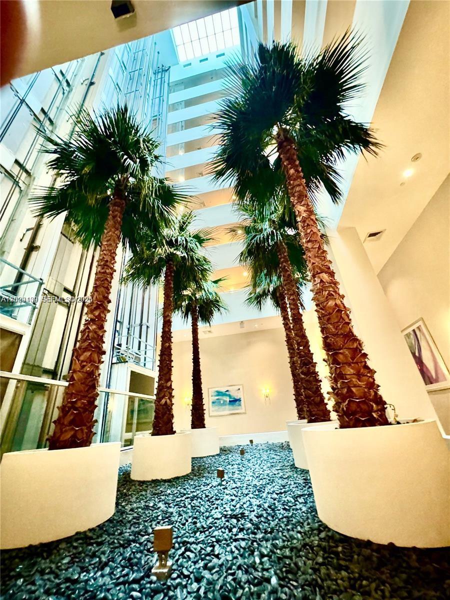 3131 NE 188th Street 21213, Aventura, FL 33180, Aventura