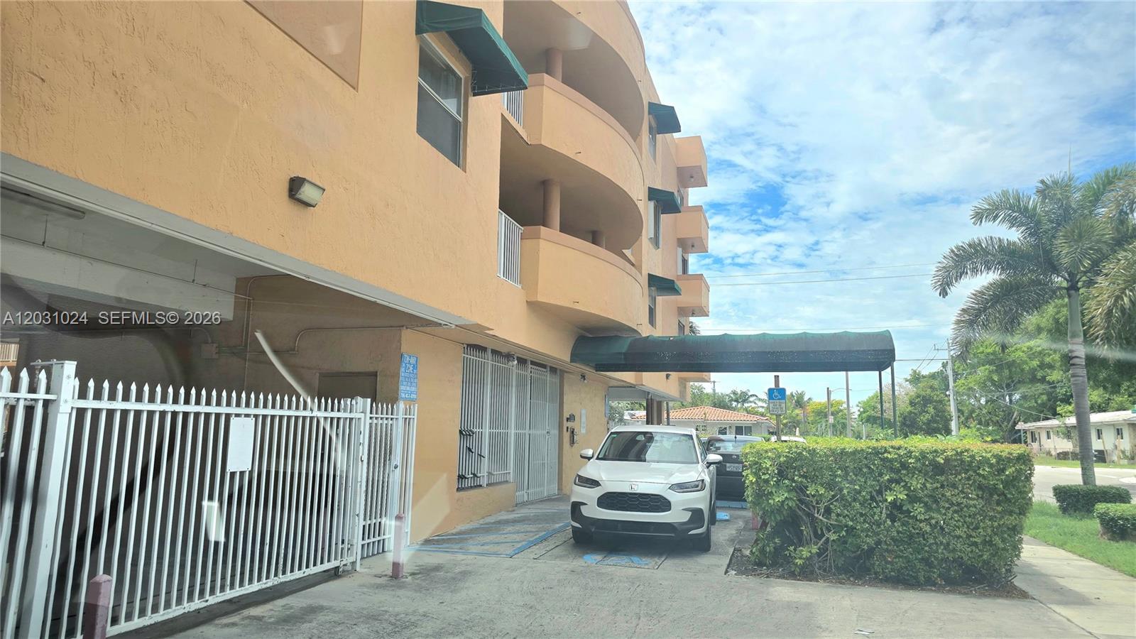 2441 SW 31st Avenue 207, Miami, FL 33145, Miami