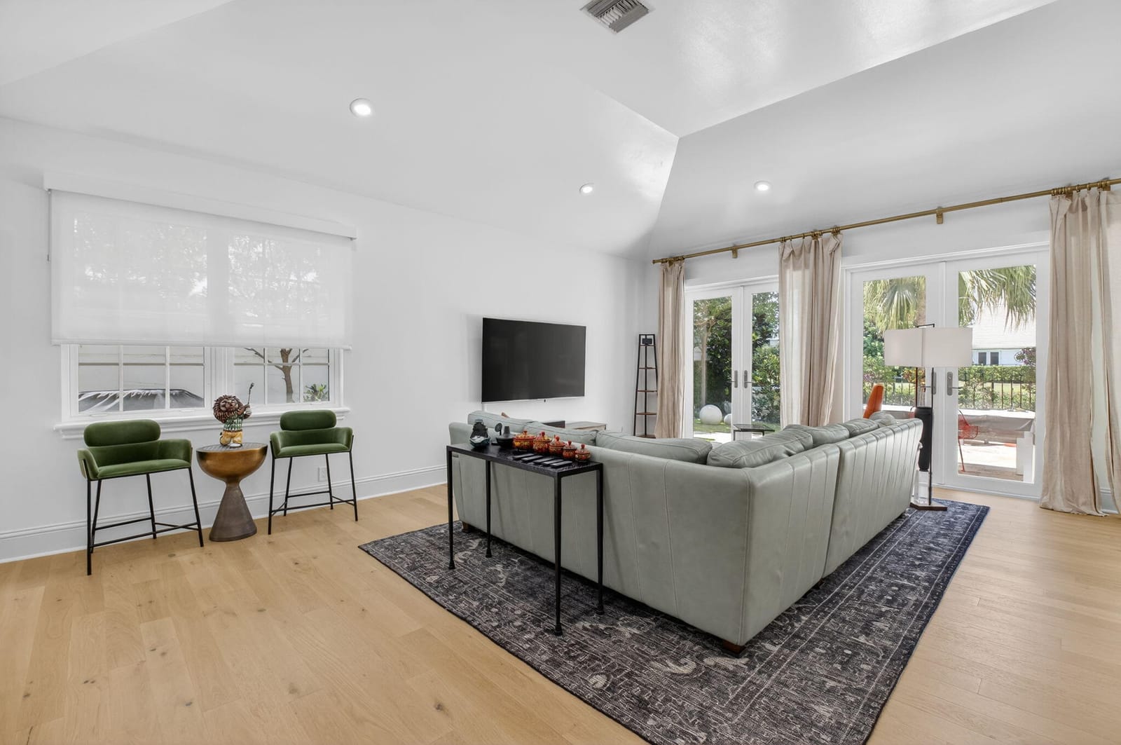 21237 Harrow Court — photo 8