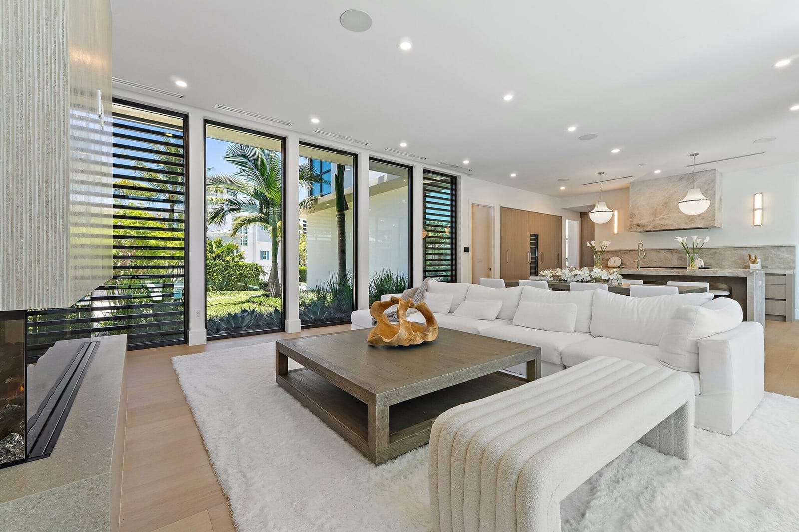 390 Jupiter Lane — photo 11