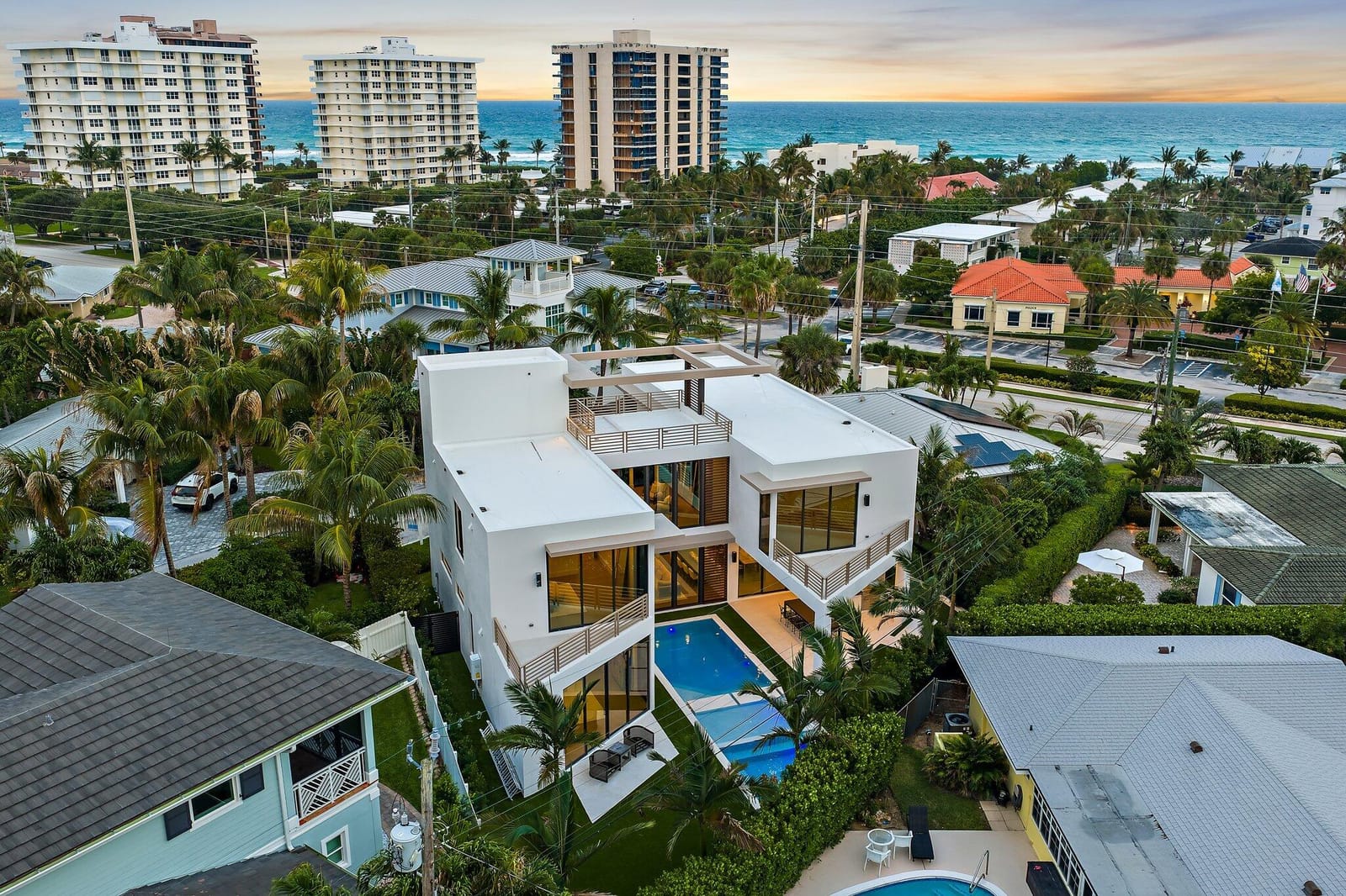 390 Jupiter Lane — photo 4