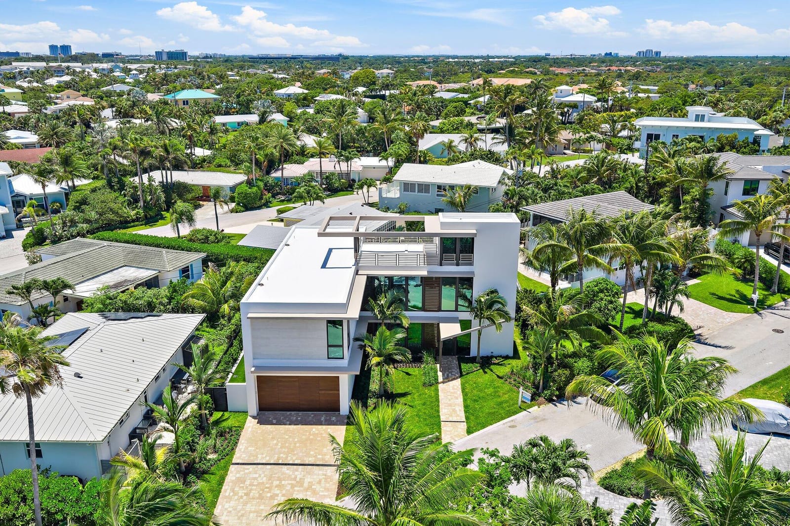 390 Jupiter Lane — photo 7
