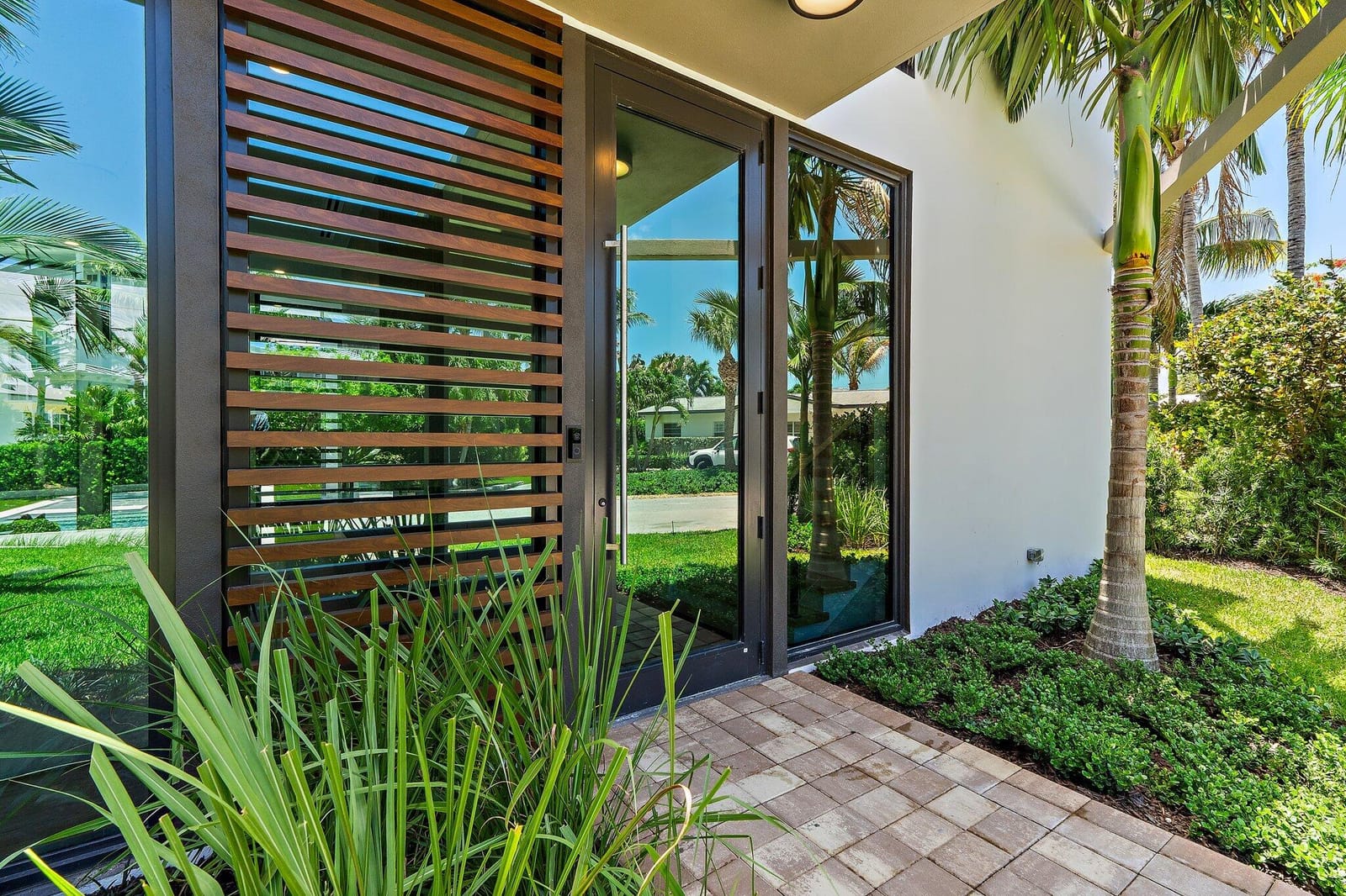 390 Jupiter Lane — photo 8