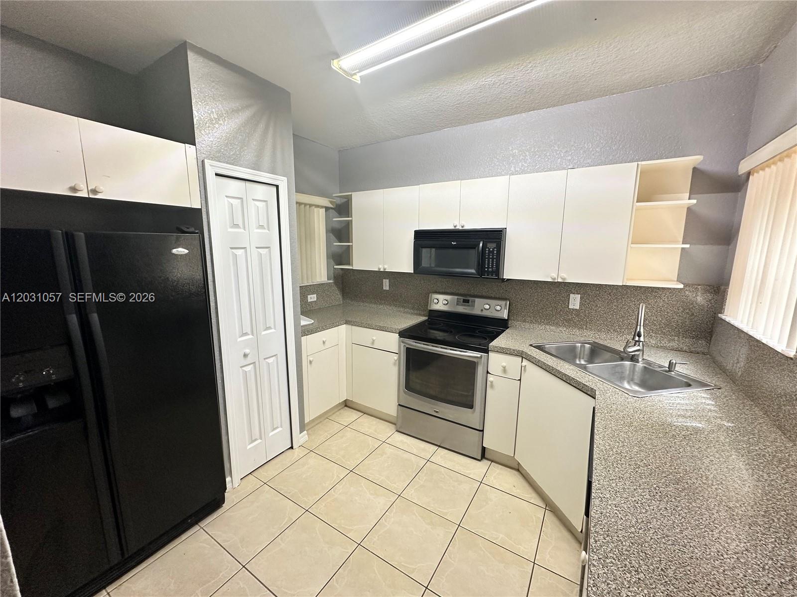 687 SW 10th Street, Florida City, FL 33034, Florida City