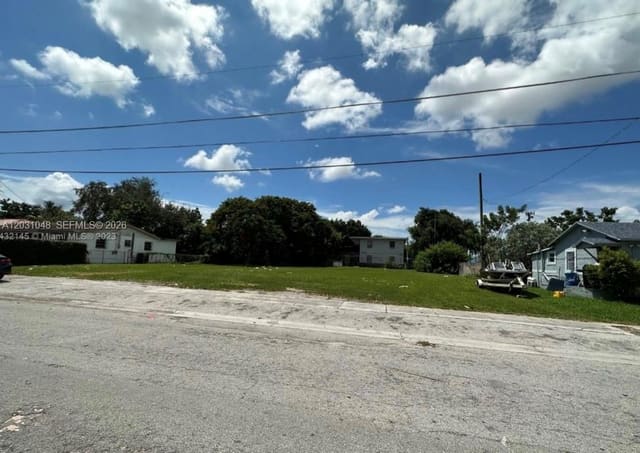 1624 NW 60th Street, Miami, FL 33142