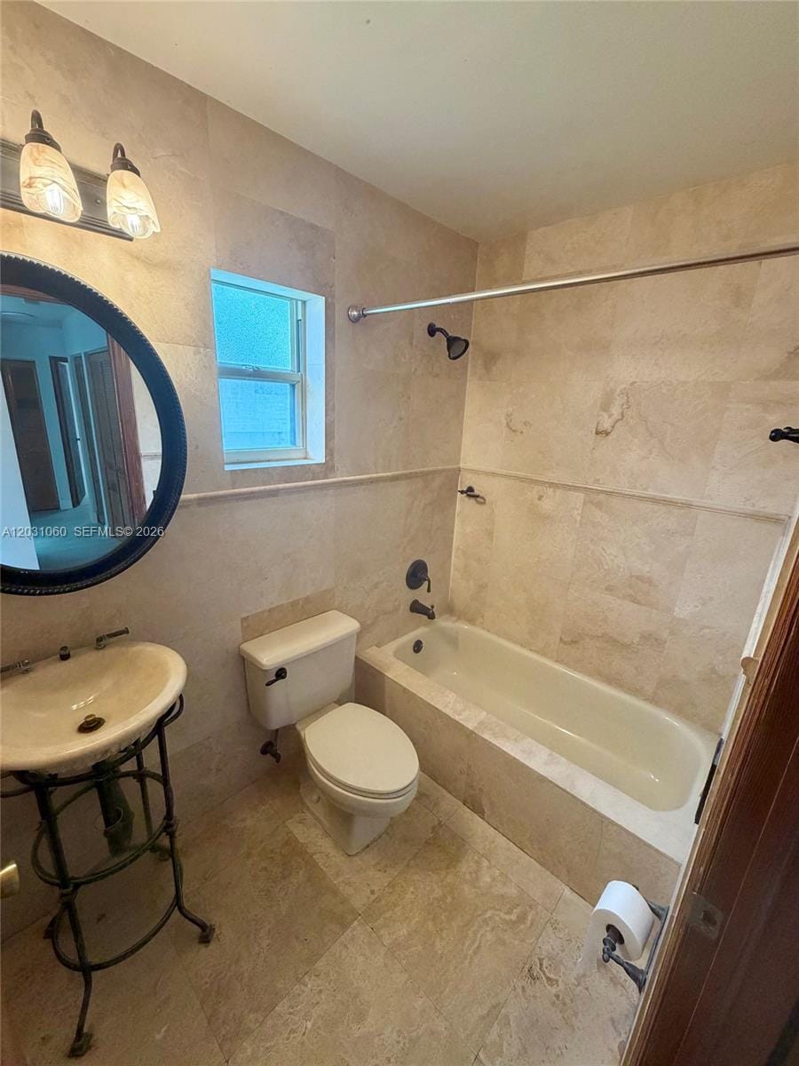 18145 NW 61st Avenue, Hialeah, FL 33015 photo 17