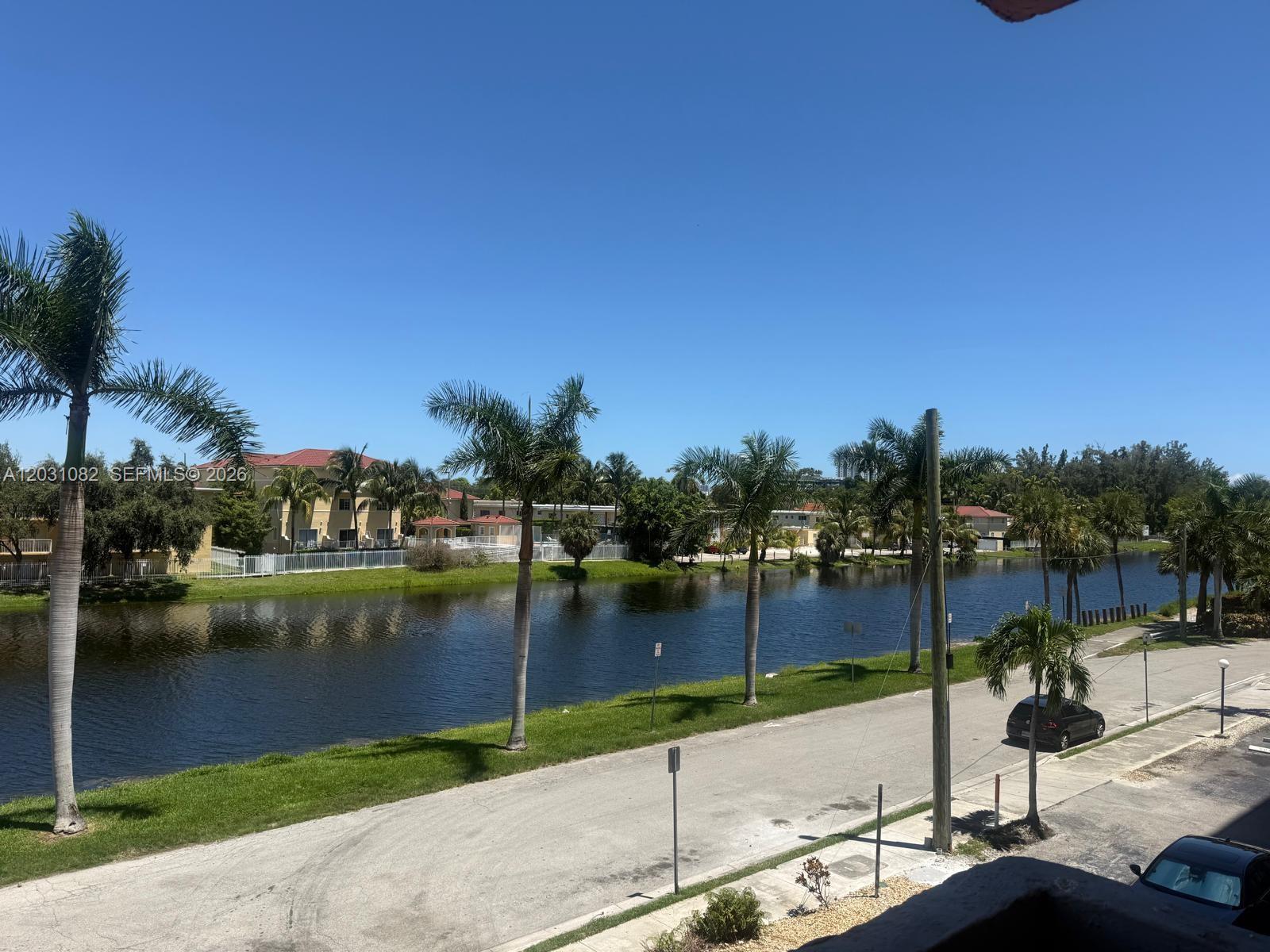 2075 NE 164th Street 302, North Miami Beach, FL 33162, North Miami Beach