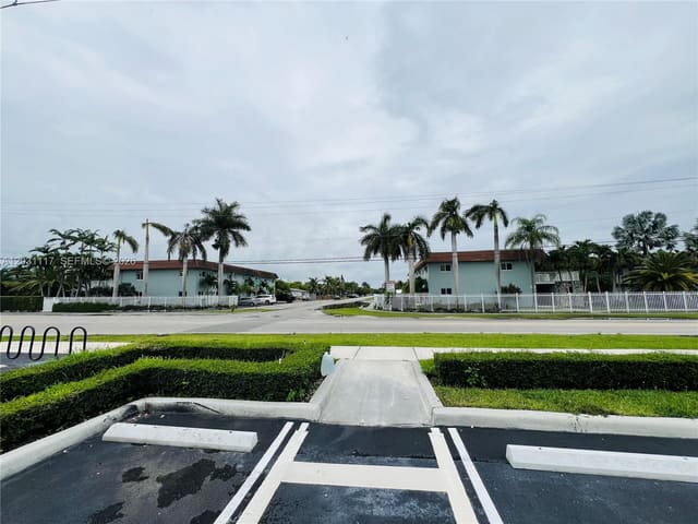 900 NE 18th Avenue 11, Homestead, FL 33033