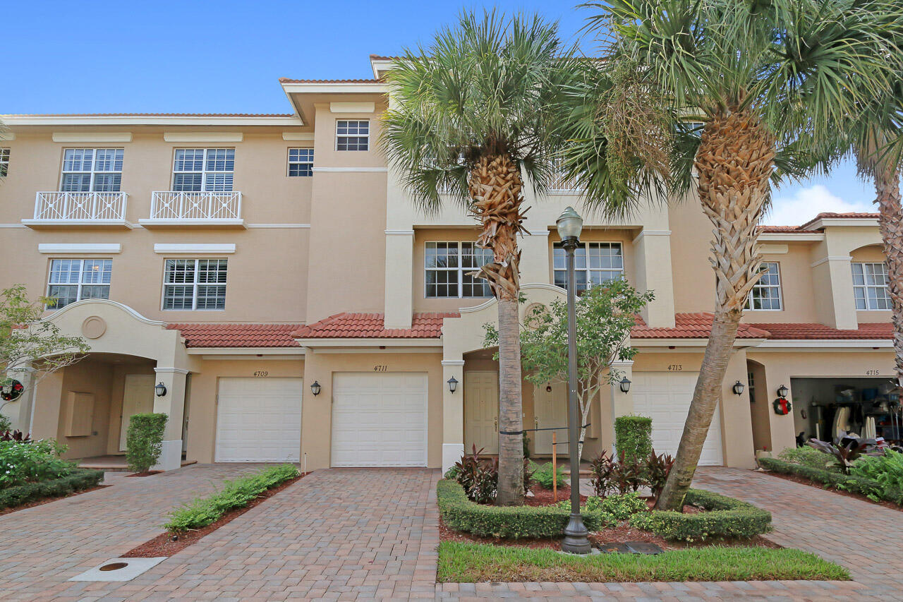 4711 Artesa Way E, Palm Beach Gardens, FL 33418, Palm Beach Gardens