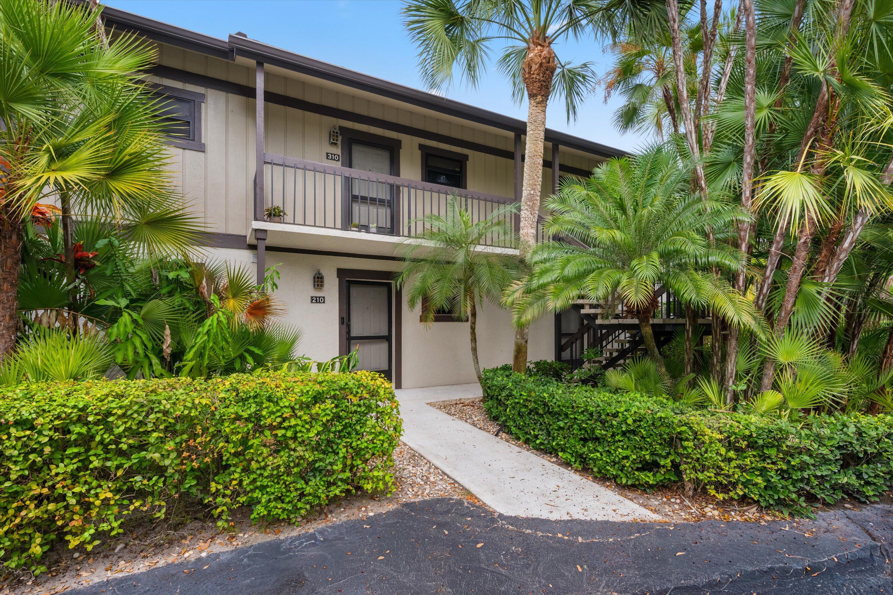 13334 Polo Club Road 211, Wellington, FL 33414, Wellington
