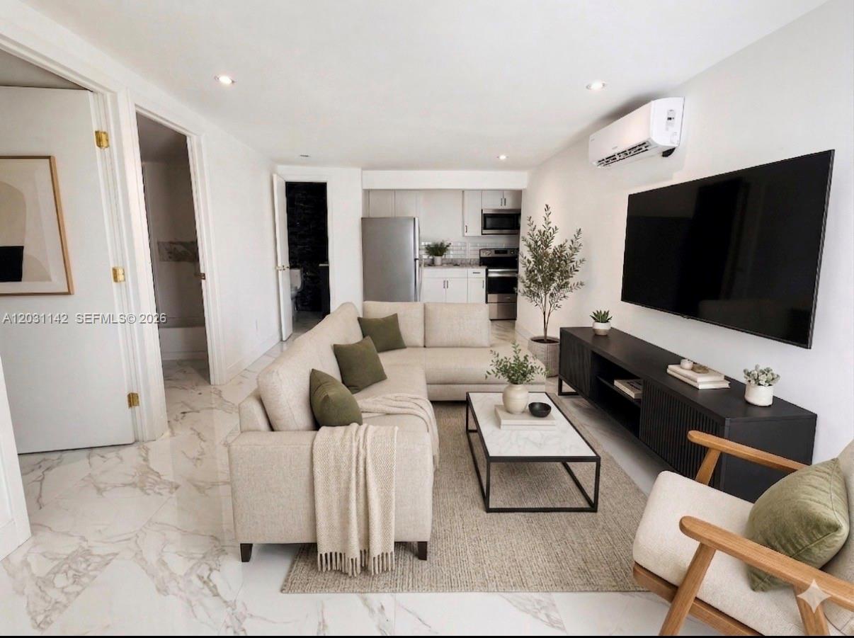 201 Calle Grande Drive 1, Hollywood, FL 33021, Hollywood