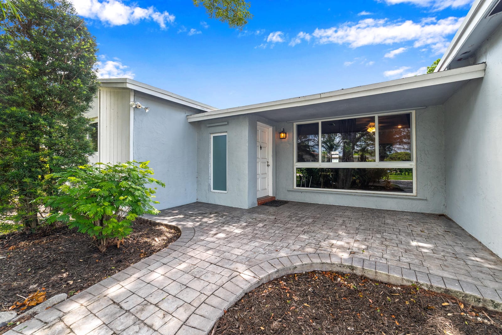 10578 NW 3 Street, Plantation, FL 33324 photo 2