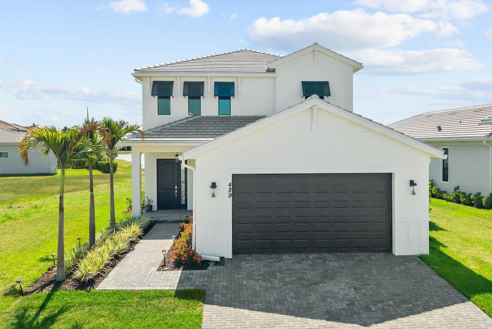 Pending home at 489 SE Fascino Circle, Port St. Lucie, FL 34984