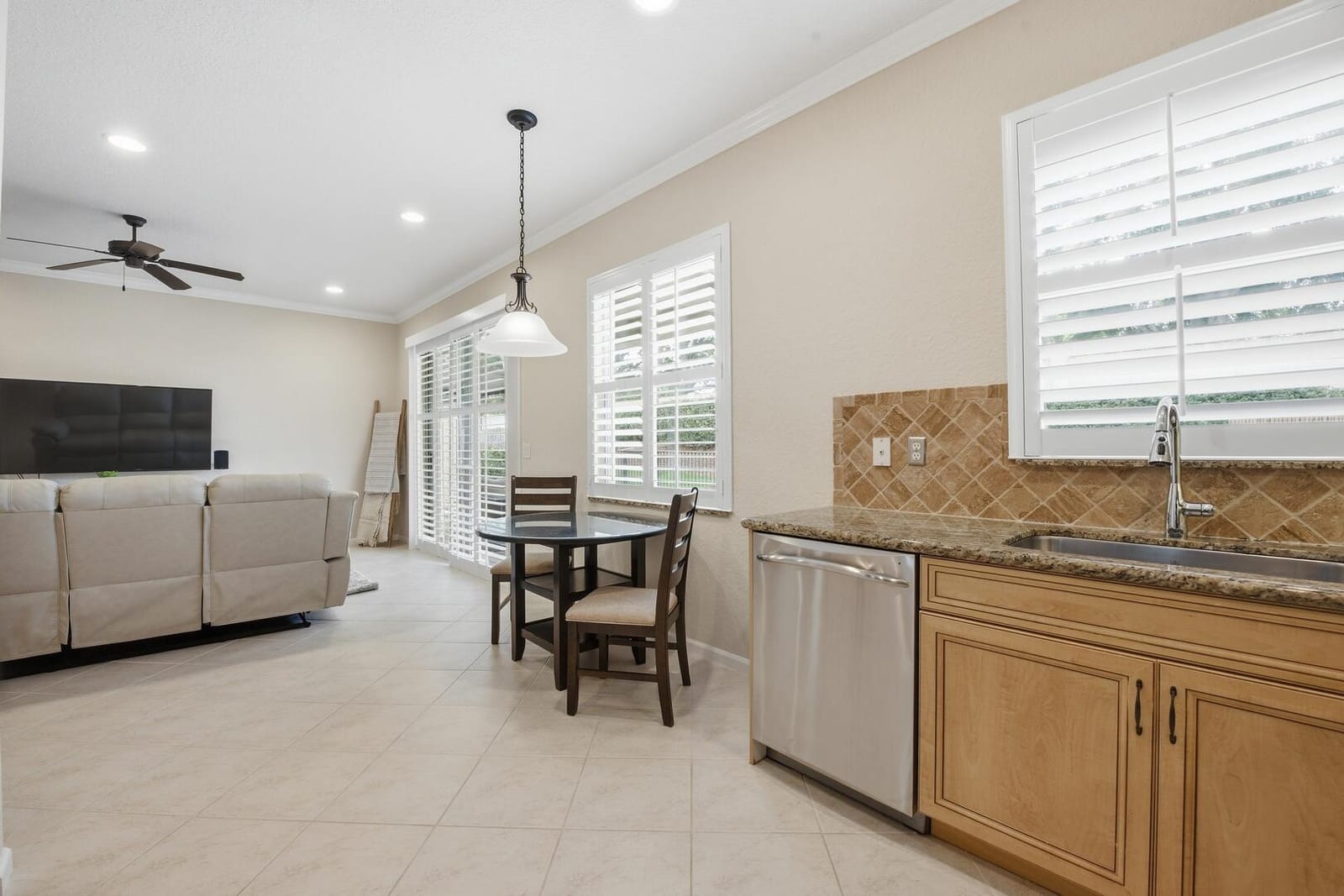 7850 Red Mahogany Road, Boynton Beach, FL 33437 photo 12