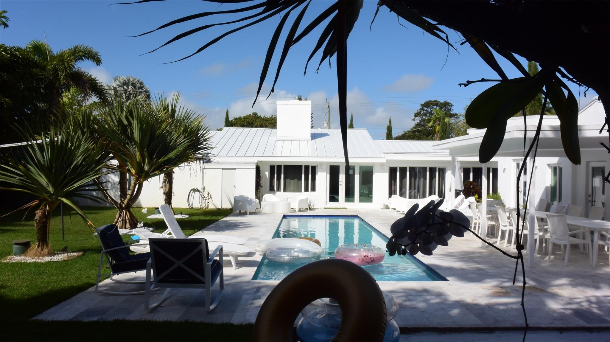9007 NE 10th Avenue NE, Miami, FL 33138, Miami