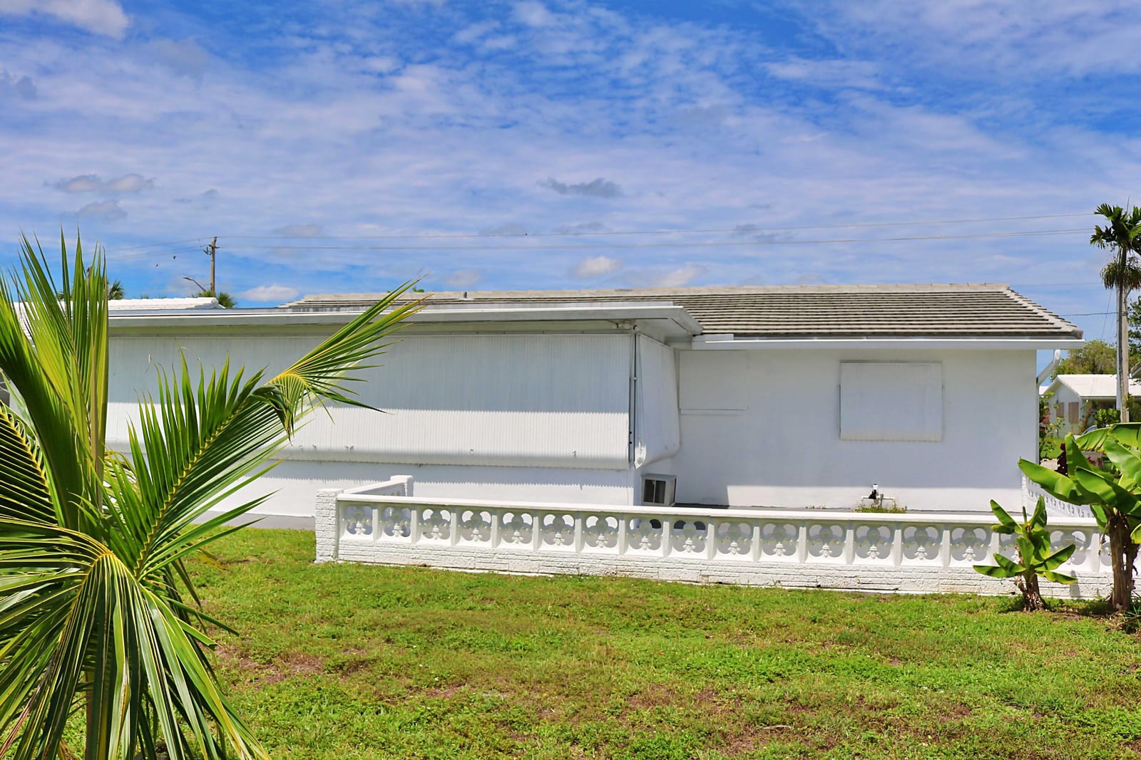 5715 NW 84th Terrace, Tamarac, FL 33321 photo 4