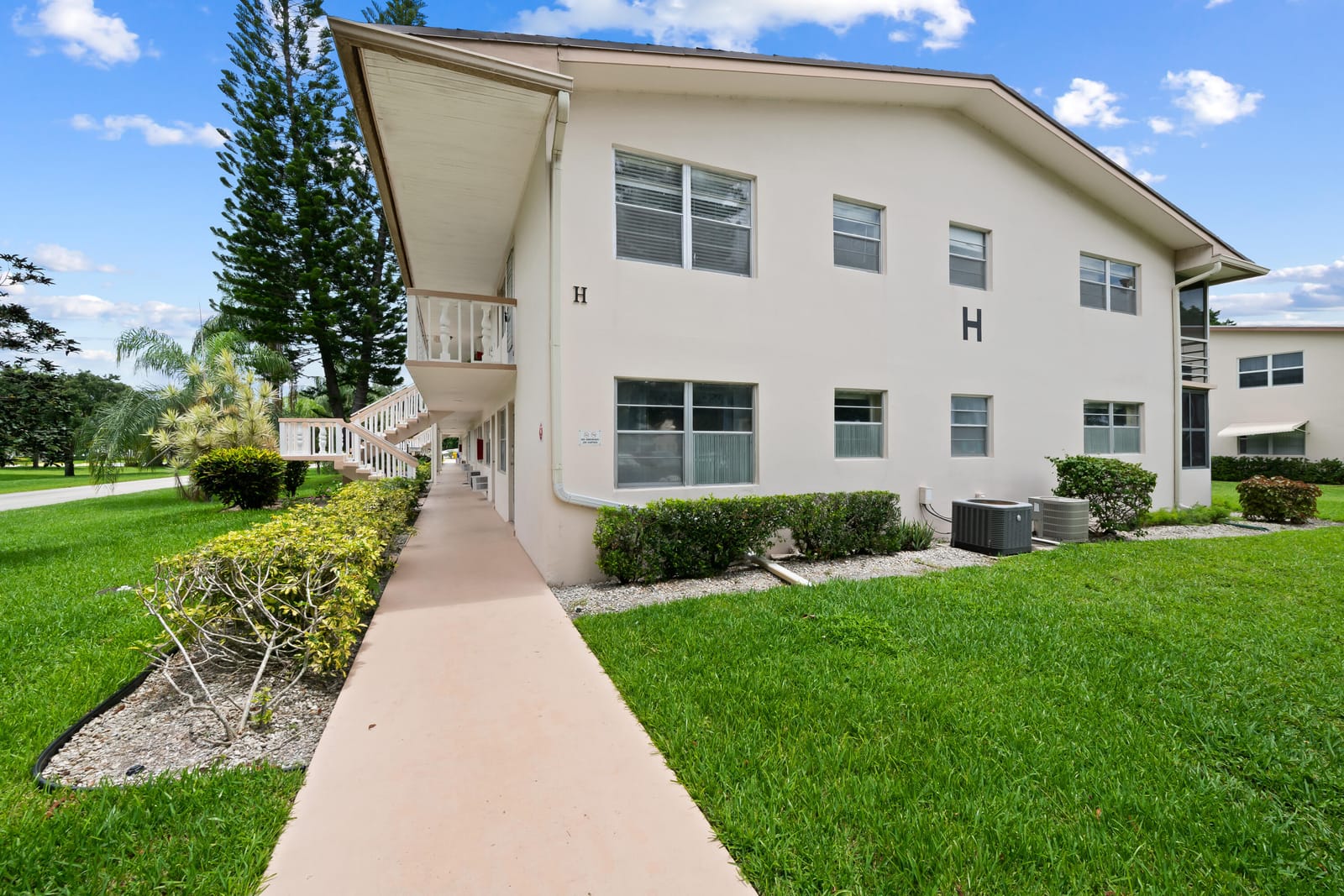 170 Canterbury H, West Palm Beach, FL 33417 photo 17
