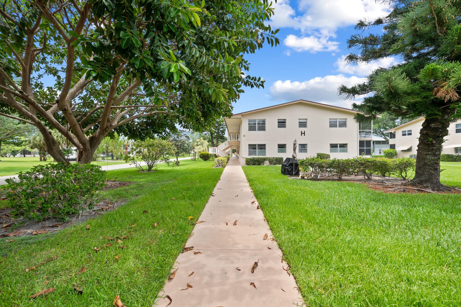 170 Canterbury H, West Palm Beach, FL 33417 photo 18