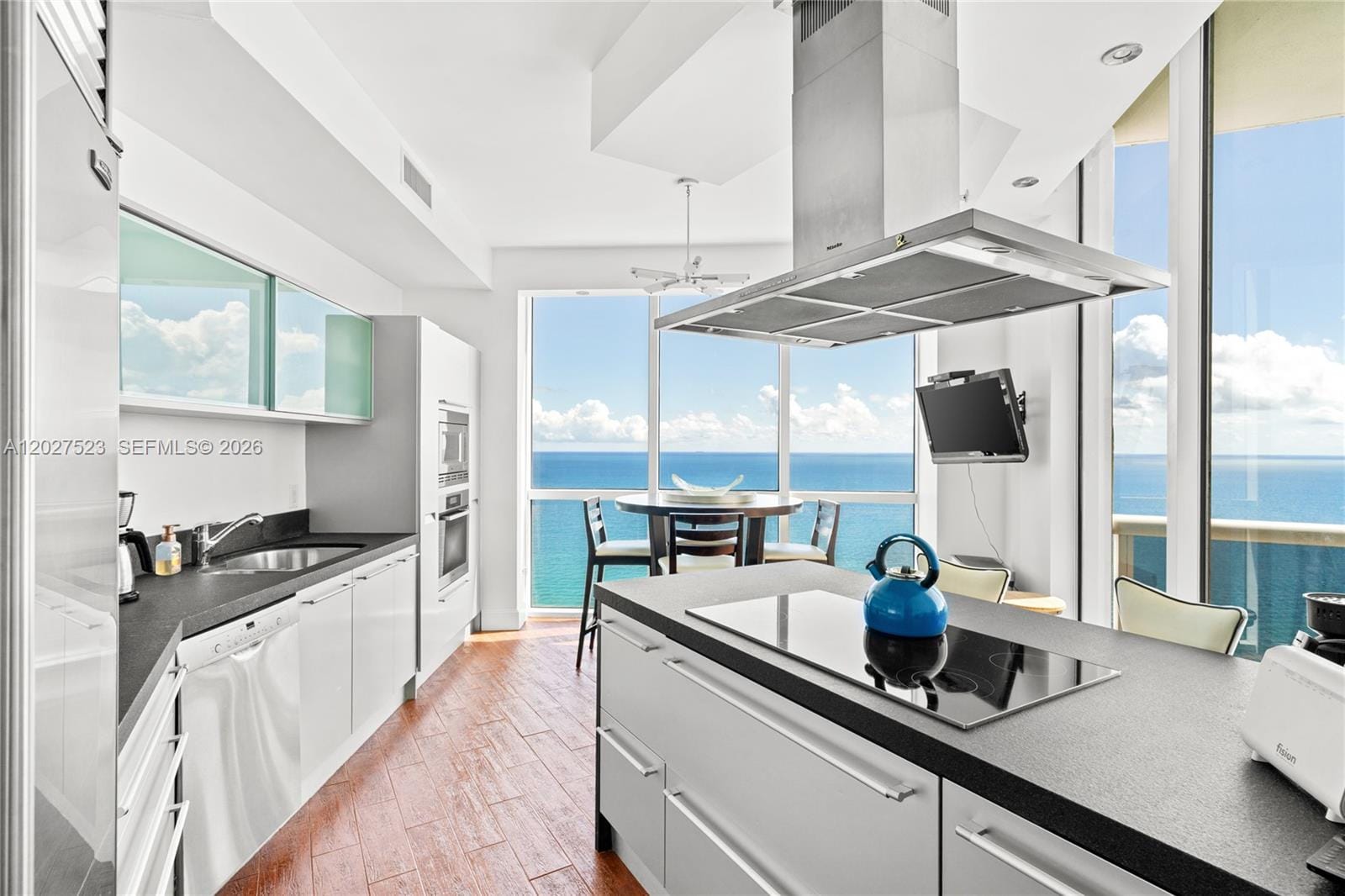 18201 Collins Avenue 4209 — photo 5