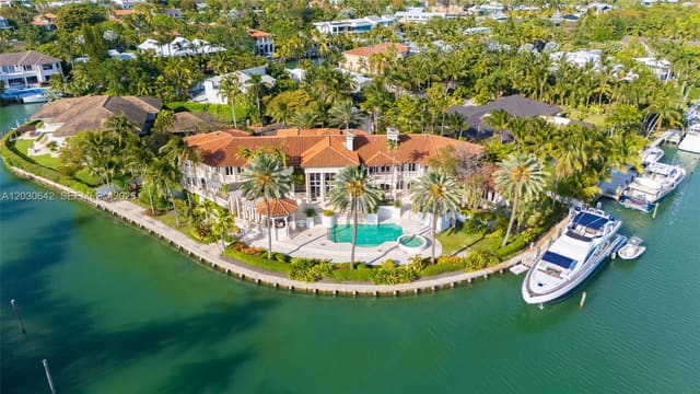 260 Cape Florida Drive, Key Biscayne, FL 33149