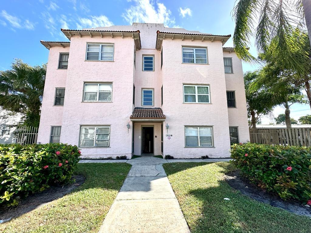 2010 Broward Avenue 4, West Palm Beach, FL 33407, West Palm Beach