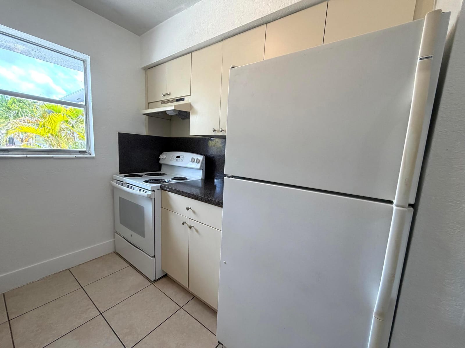 2127 Davie Boulevard 115 — photo 8