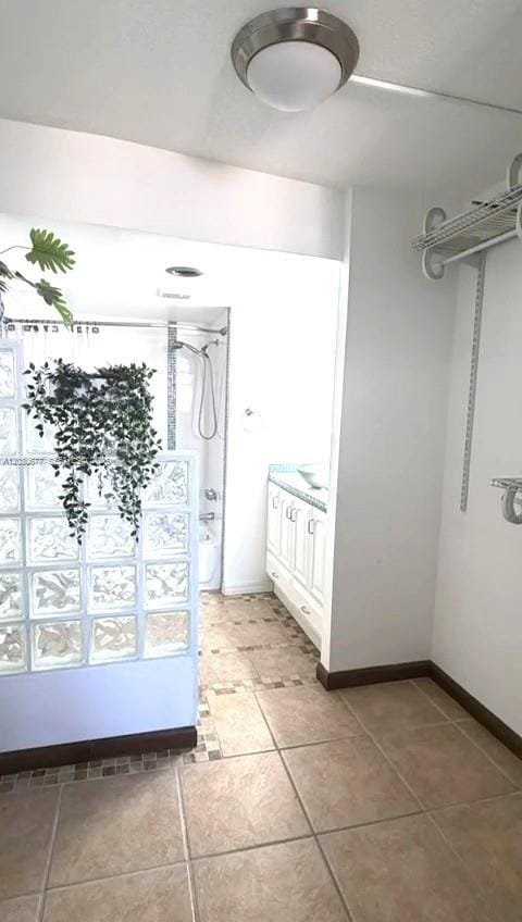 3545 NE 166th Street 908 — photo 12