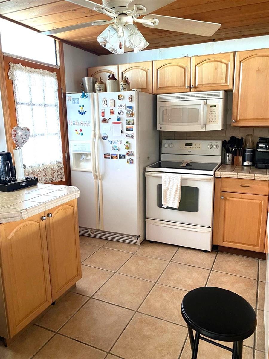 3545 NE 166th Street 908 — photo 5