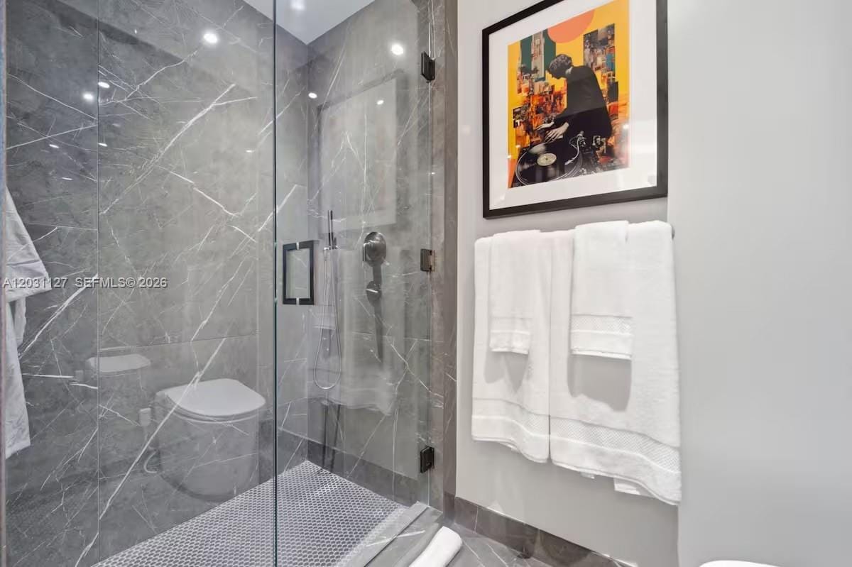 20 NE 11th Street 3106B, Miami, FL 33132 photo 17