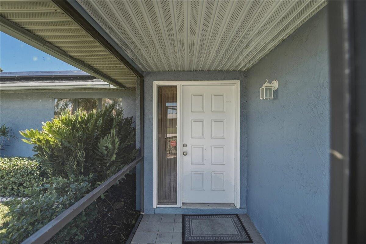 465 SE Asbury Lane — photo 7