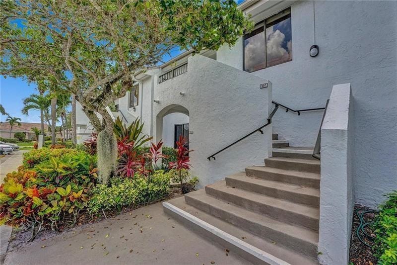 7533 Glendevon Lane 907, Delray Beach, FL 33446