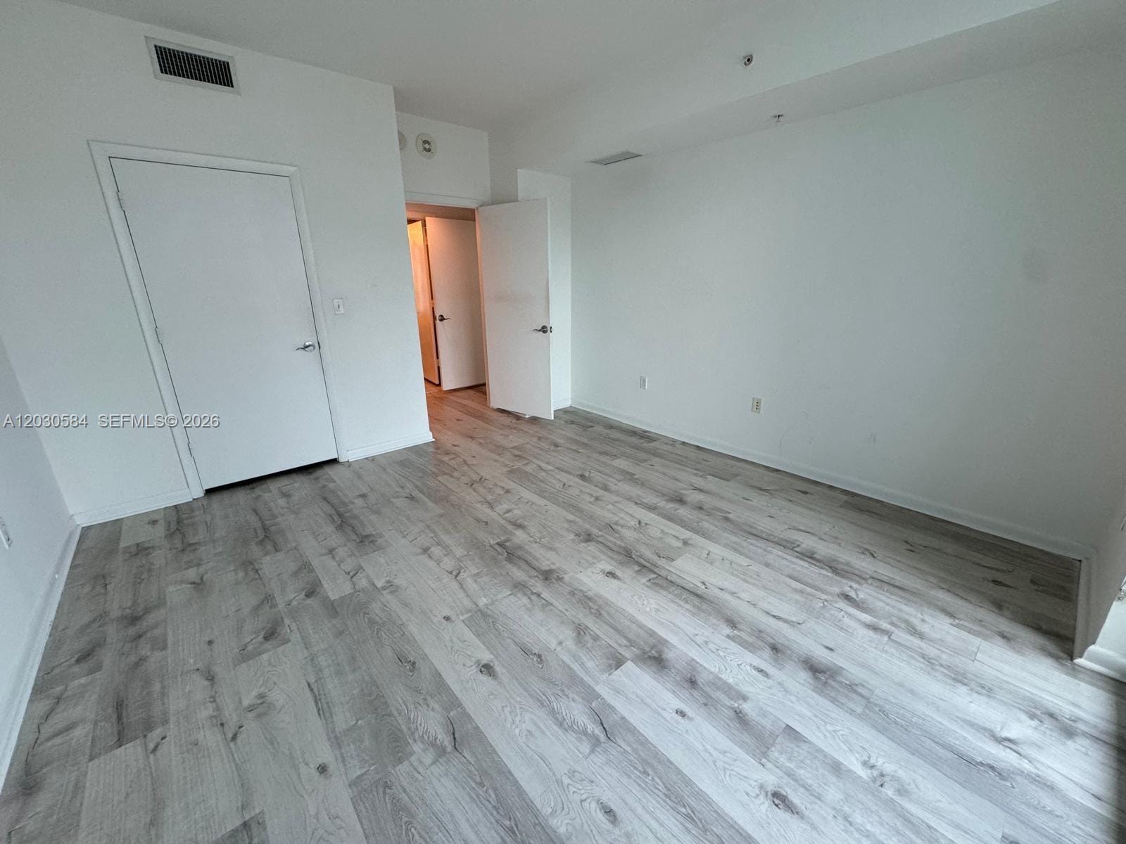 244 Biscayne Boulevard 2105 — photo 7