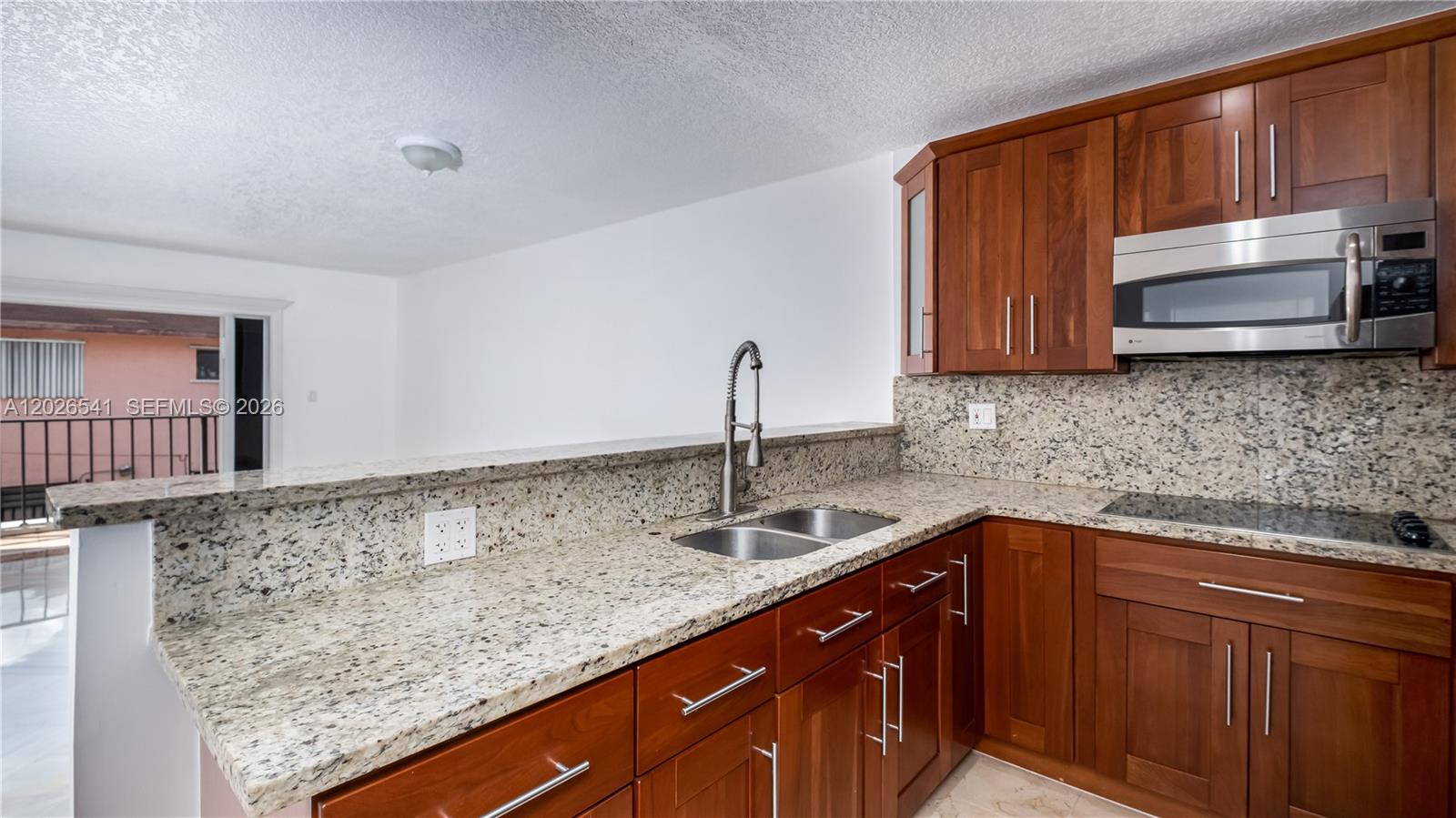 4390 W 12th Lane 18B, Hialeah, FL 33012