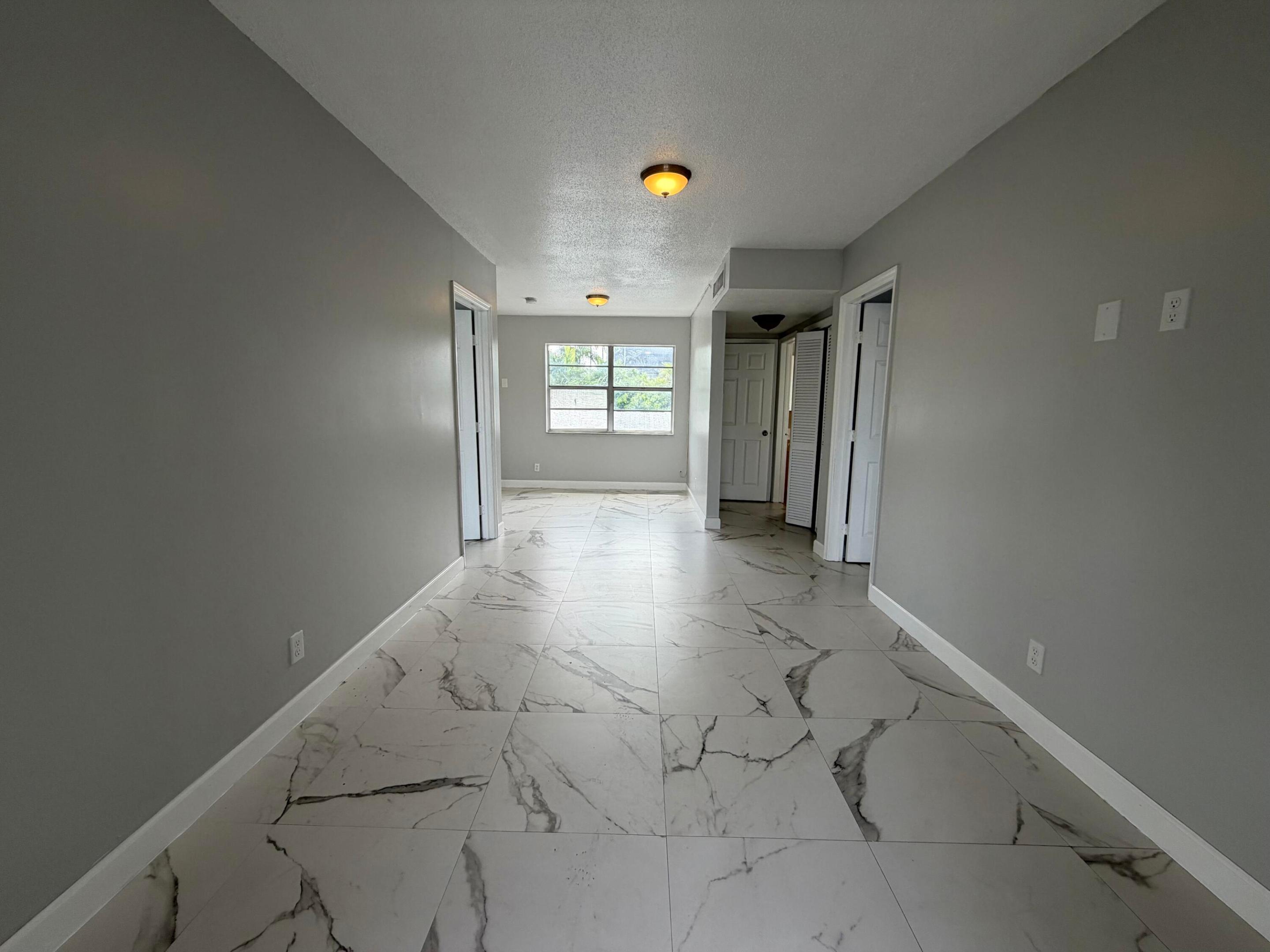 915 NE 8th Street 202, Hallandale Beach, FL 33009, Hallandale Beach
