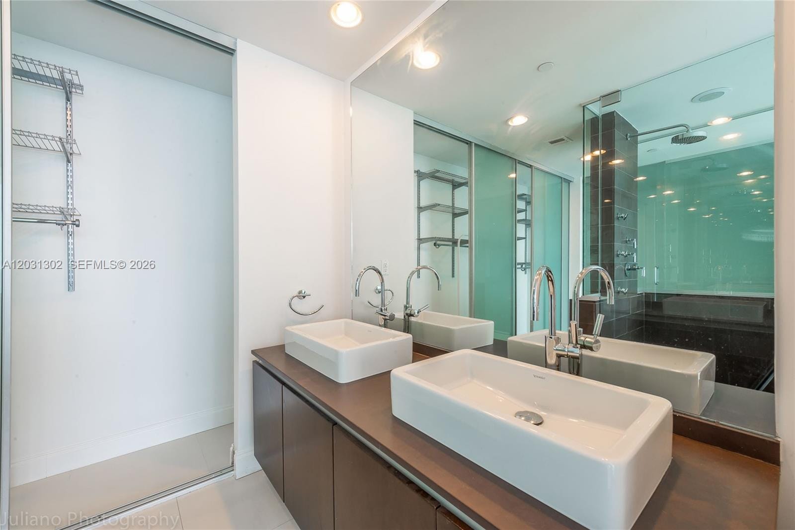 1040 Biscayne Boulevard 1205 — photo 12