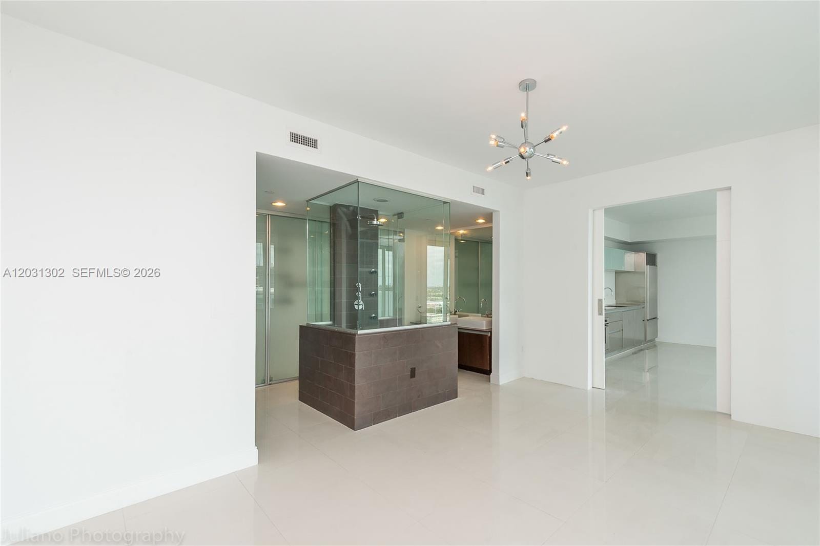 1040 Biscayne Boulevard 1205 — photo 9