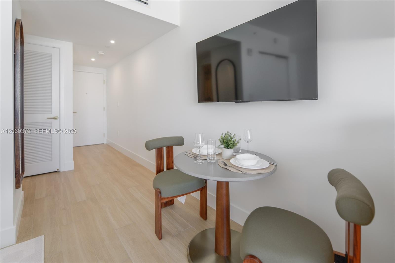 90 NE 32nd Street 618 — photo 8