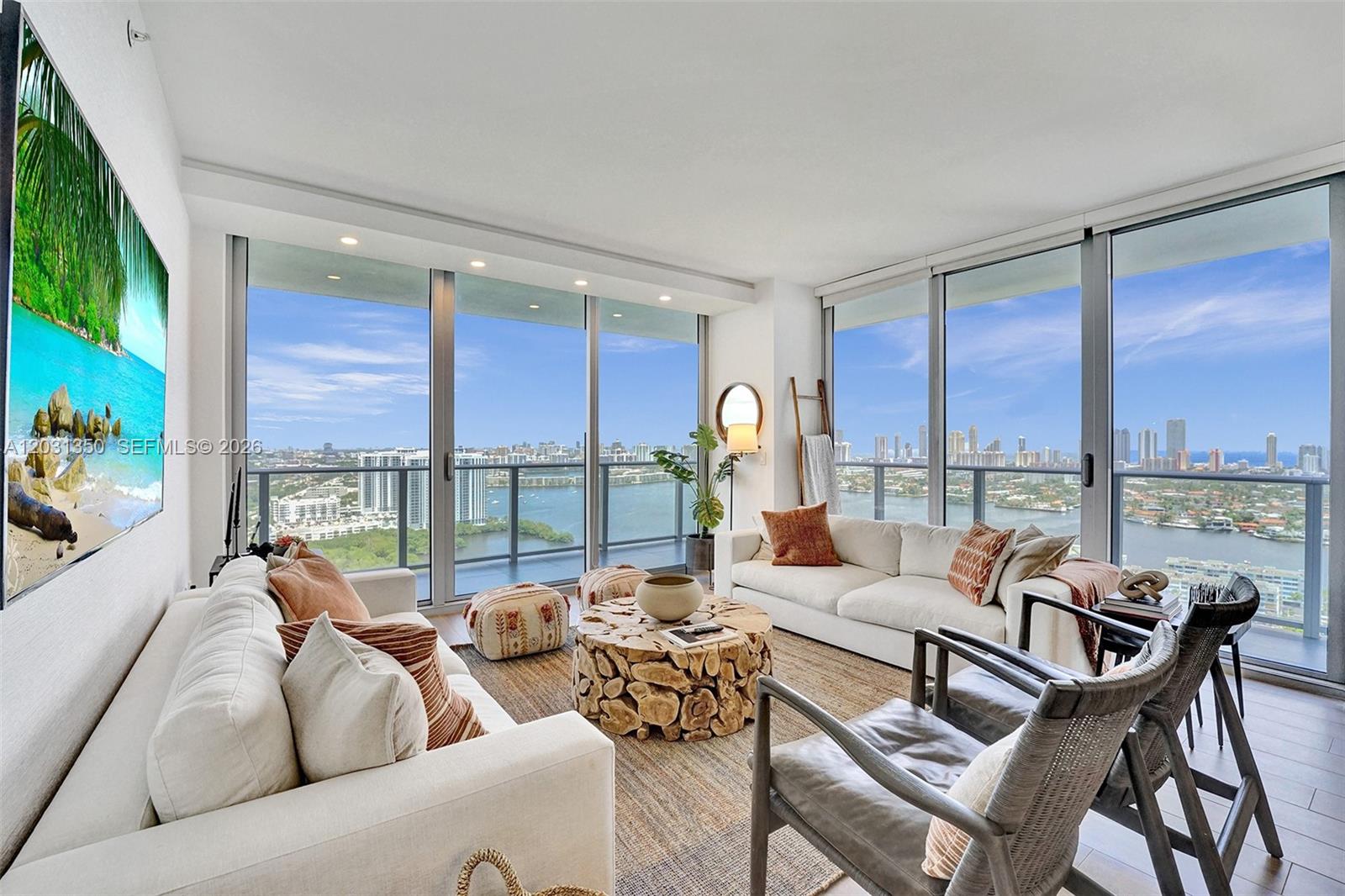 16385 Biscayne Boulevard 3107, North Miami Beach, FL 33160, North Miami Beach