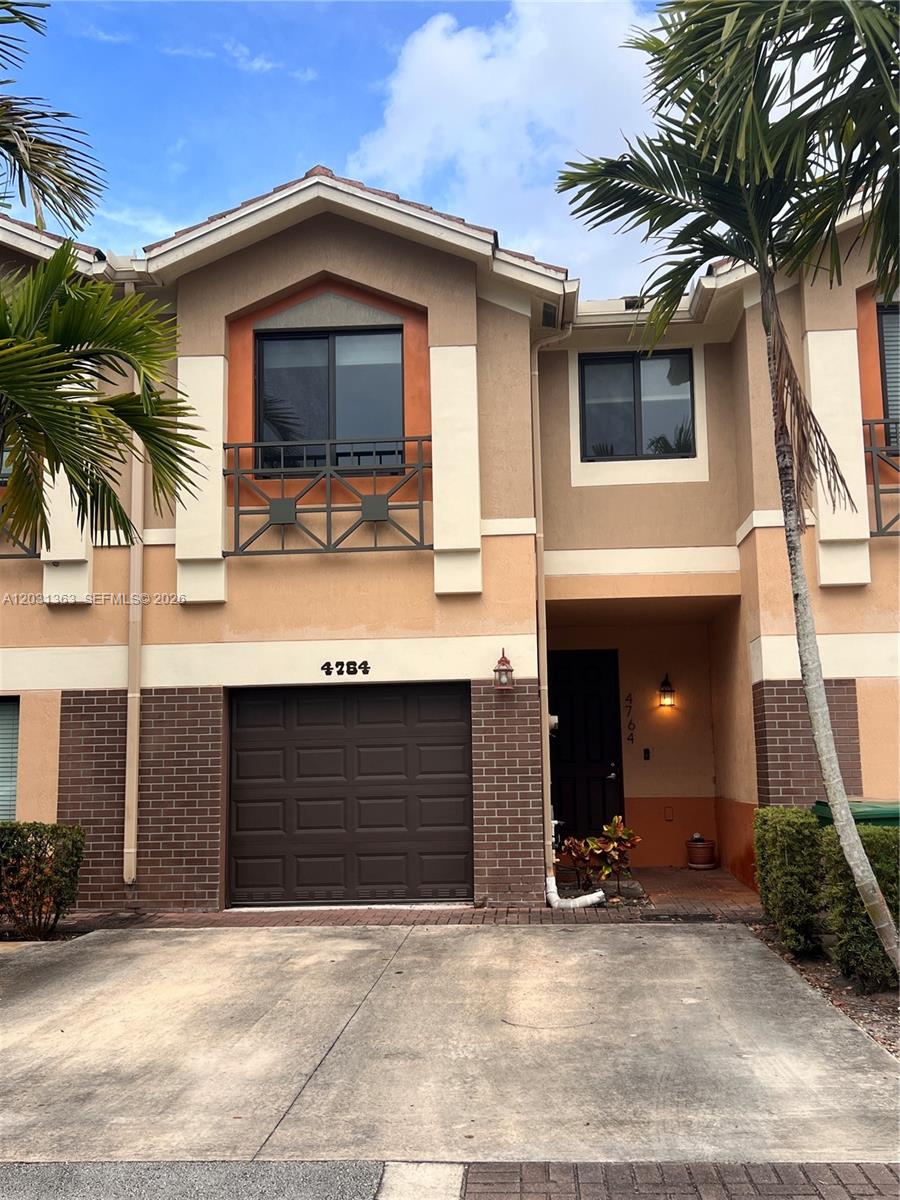 4764 E Station Square, Davie, FL 33314, Davie