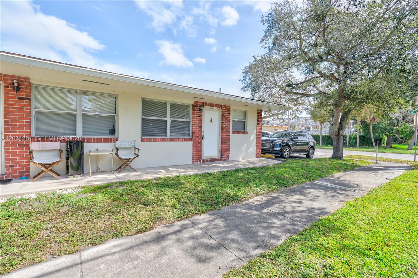 856 SW 10th Street 1, Hallandale Beach, FL 33009, Hallandale Beach