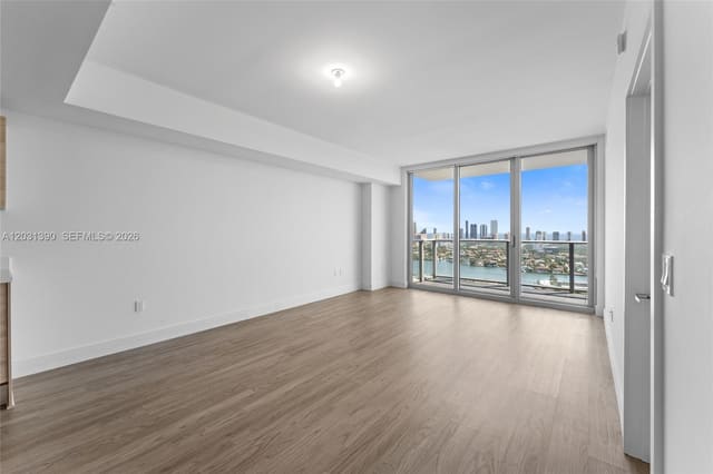 16385 Biscayne Boulevard 3120, North Miami Beach, FL 33160