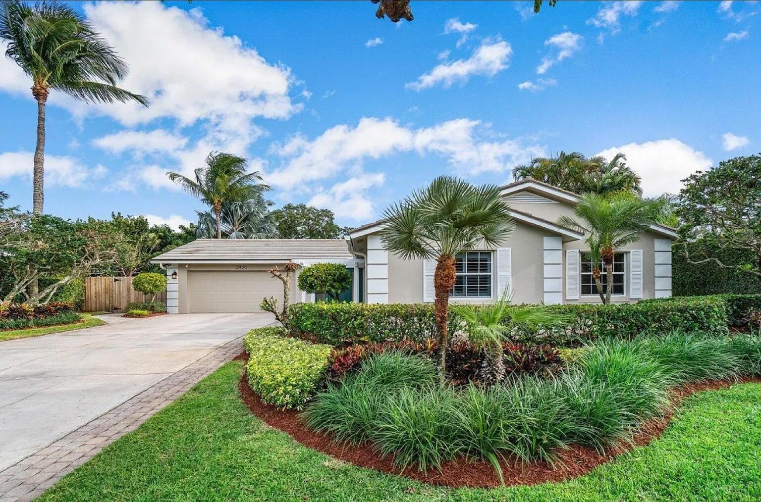 2436 Holly Lane NE, Palm Beach Gardens, FL 33410, Palm Beach Gardens