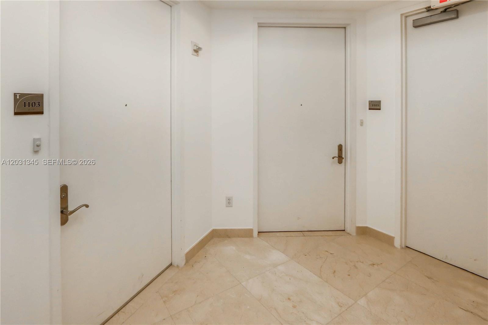 15811 Collins Avenue 1105 — photo 2
