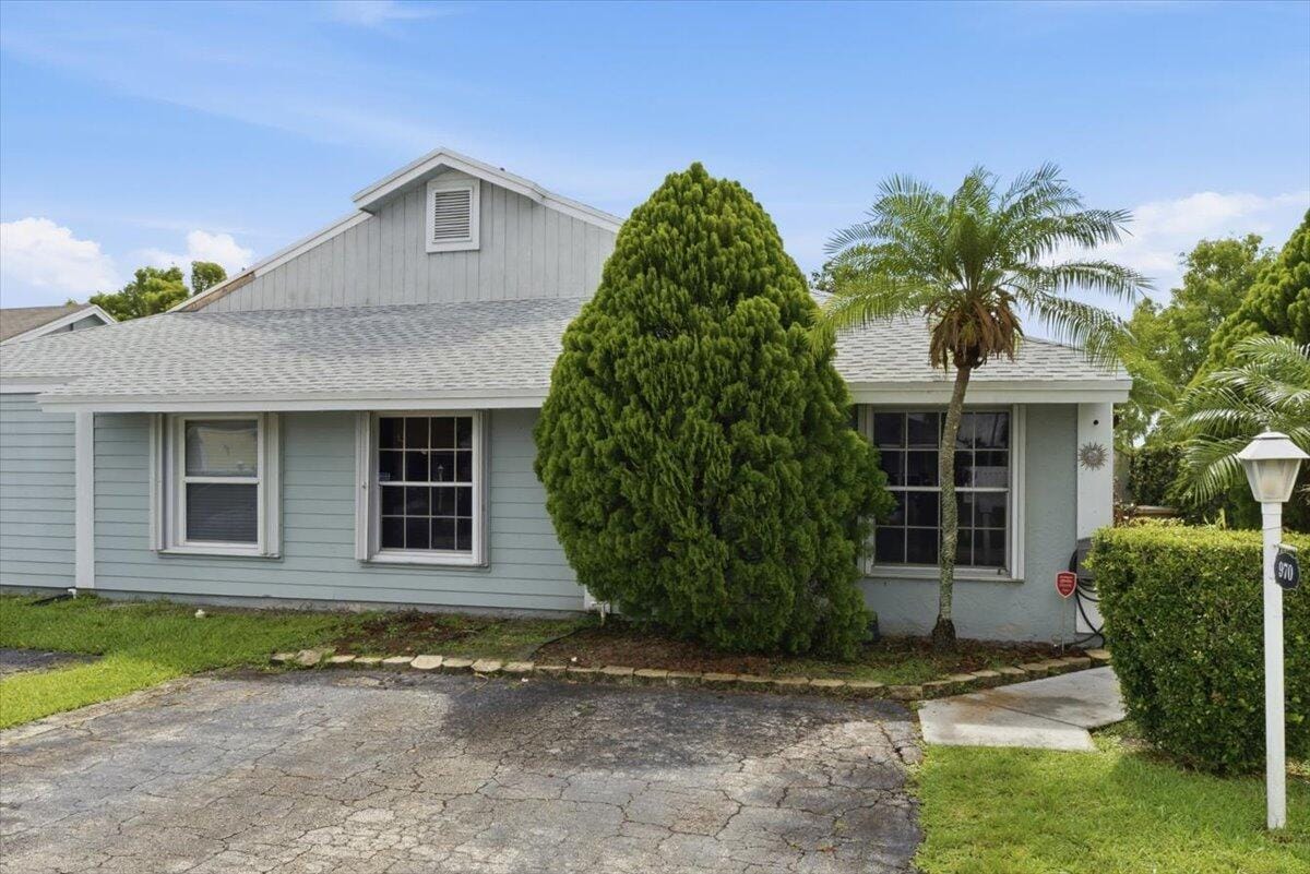 970 SW 111th Way — photo 12