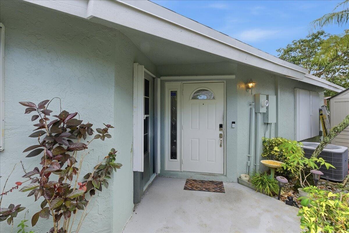 970 SW 111th Way — photo 3