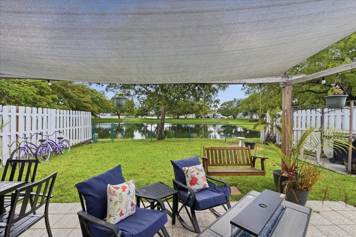 970 SW 111th Way — photo 4