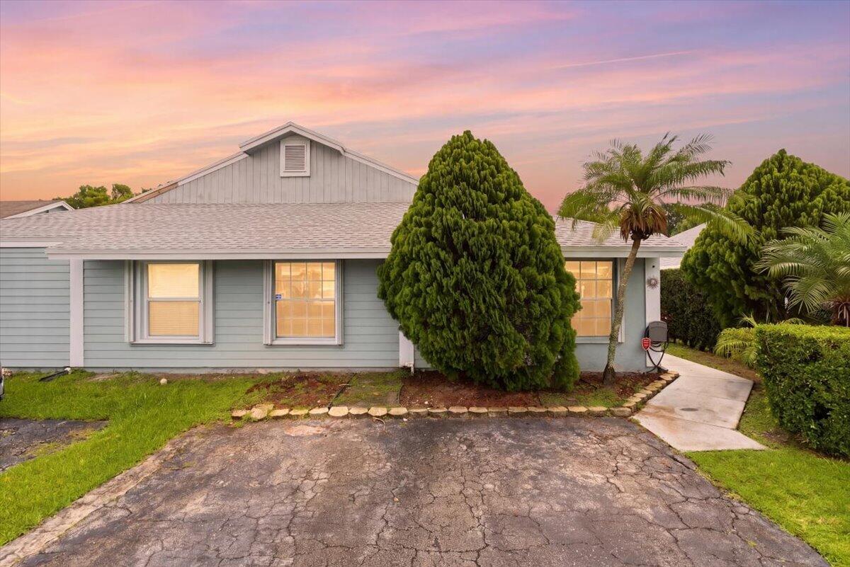 970 SW 111th Way, Davie, FL 33324, Davie